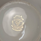 قندان چینی گلسرخی آنتیک؛ بدنه چکسلواکی اصل با مارک نایاب «ساخت ایران» (دهه ۵۰)