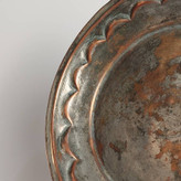 سینی مسی خویی کنگره دار، هنر مسگری و چکش کاری قاجاری(۲۰۰ ساله)
